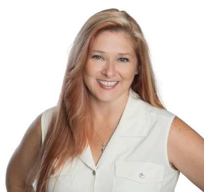 Jo-Anna-wide-whiteshirt-web
